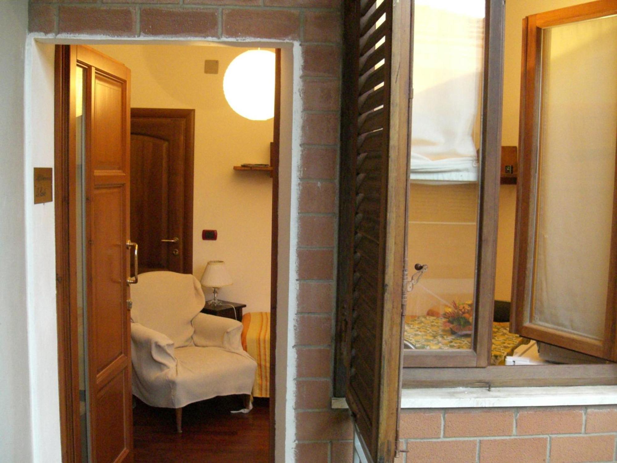 Casa Alle Coste Camere In Affitto มัสซามาริตติมา ภายนอก รูปภาพ
